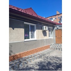 Продам частину будинку в центрі міста