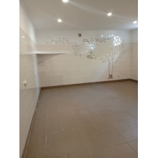 Оренда комерційного приміщення 50 м² біля 14 ліцею у Кам'янці-Подільському