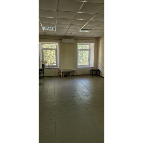 Здається комерційне приміщення 30 м.кв в місті Кам'янець-Подільський 