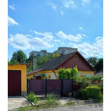Продам будинок на мікрорайоні